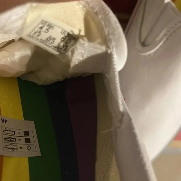 White Vans with Rainbow piping - Picture 13 of 13